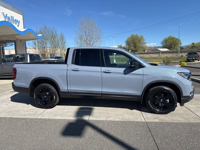 New 2026 Honda Ridgeline Black Edition image 3