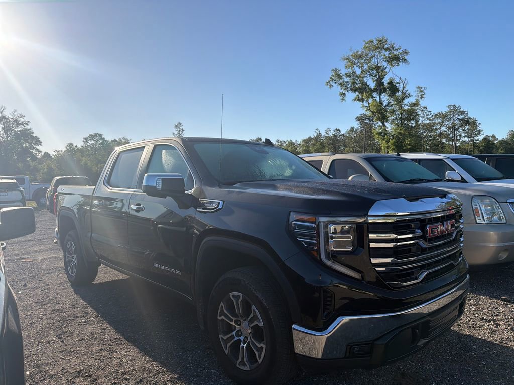 Used 2026 GMC Sierra 1500 SLT image 3