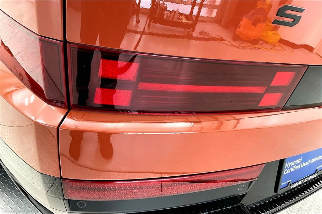 Certified 2025 Hyundai Santa Fe Calligraphy image 32