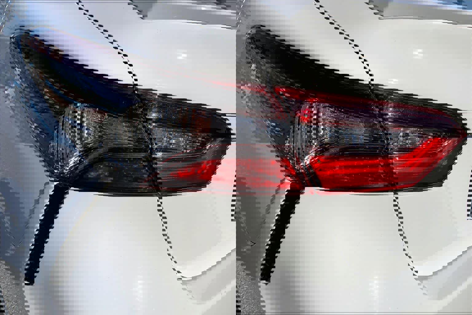 Used 2023 Toyota Camry SE image 27