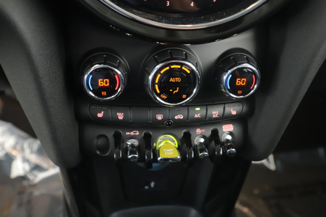 Used 2023 MINI Cooper SE image 14
