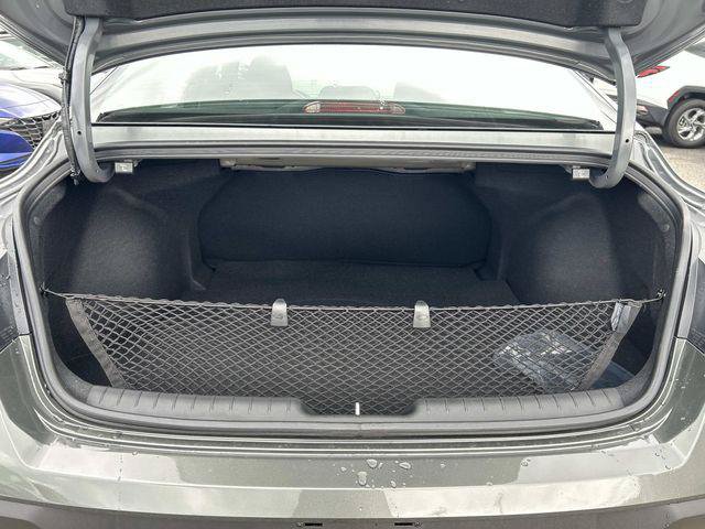 New 2026 Hyundai Elantra SE FWD image 4