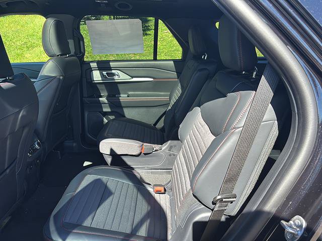 New 2027 Ford Explorer ST-Line w/ Premium Package AWD/4WD image 15
