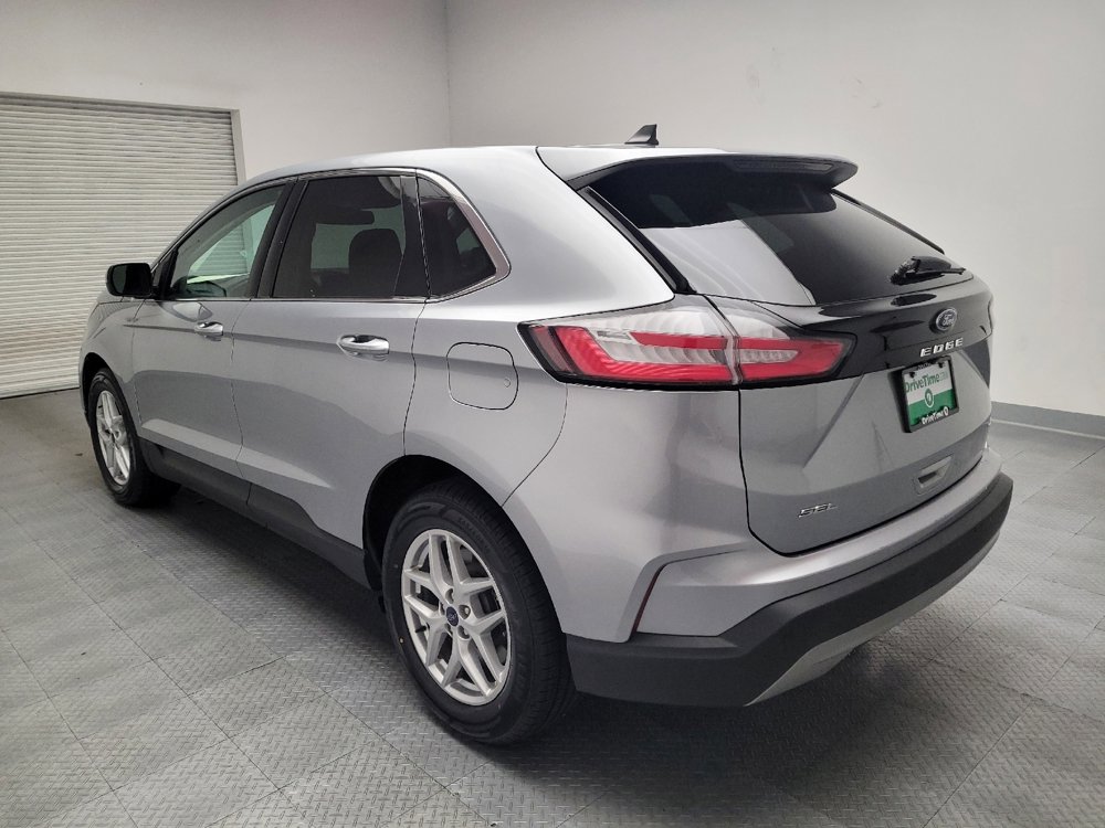 Used 2024 Ford Edge SEL image 5
