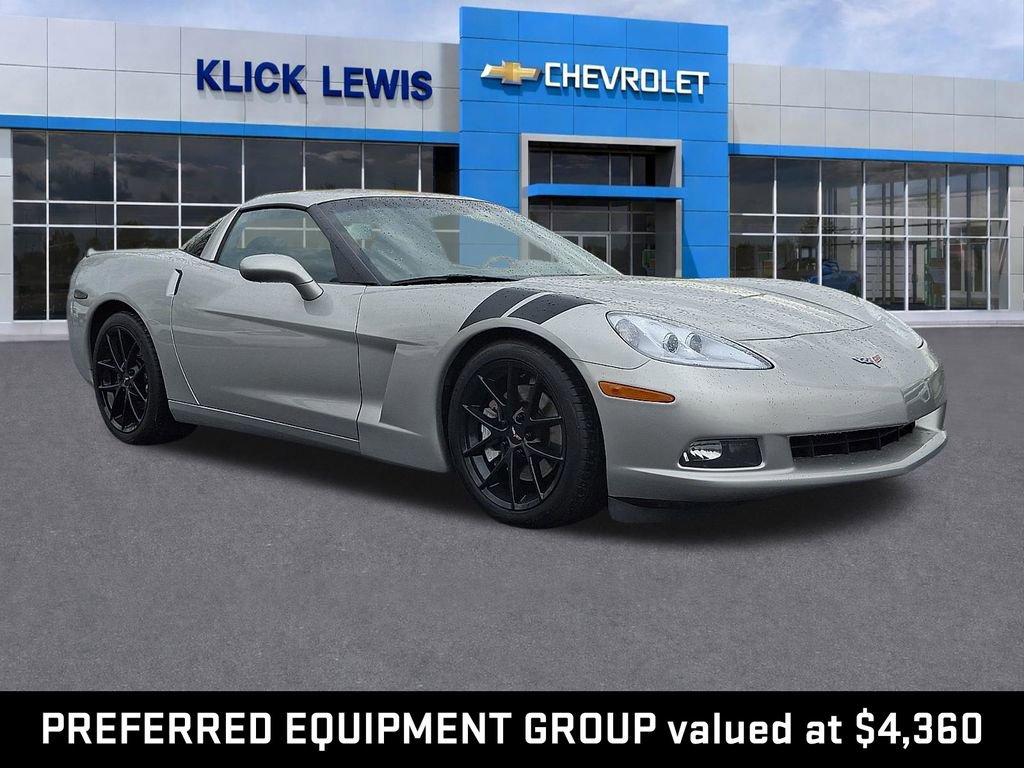 Used 2005 Chevrolet Corvette Coupe w/ Preferred Equipment Group image 1