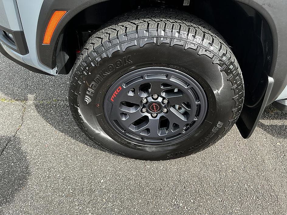 Certified 2026 Nissan Frontier PRO-4X w/ Pro-4x Convenience Package image 7