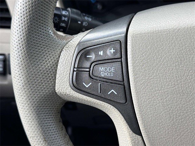 Used 2011 Toyota Sienna XLE image 25