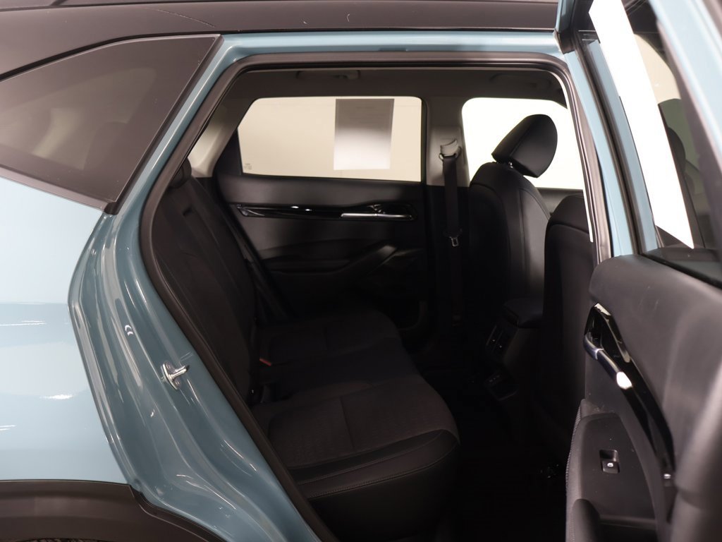 Used 2025 Kia Seltos S image 33