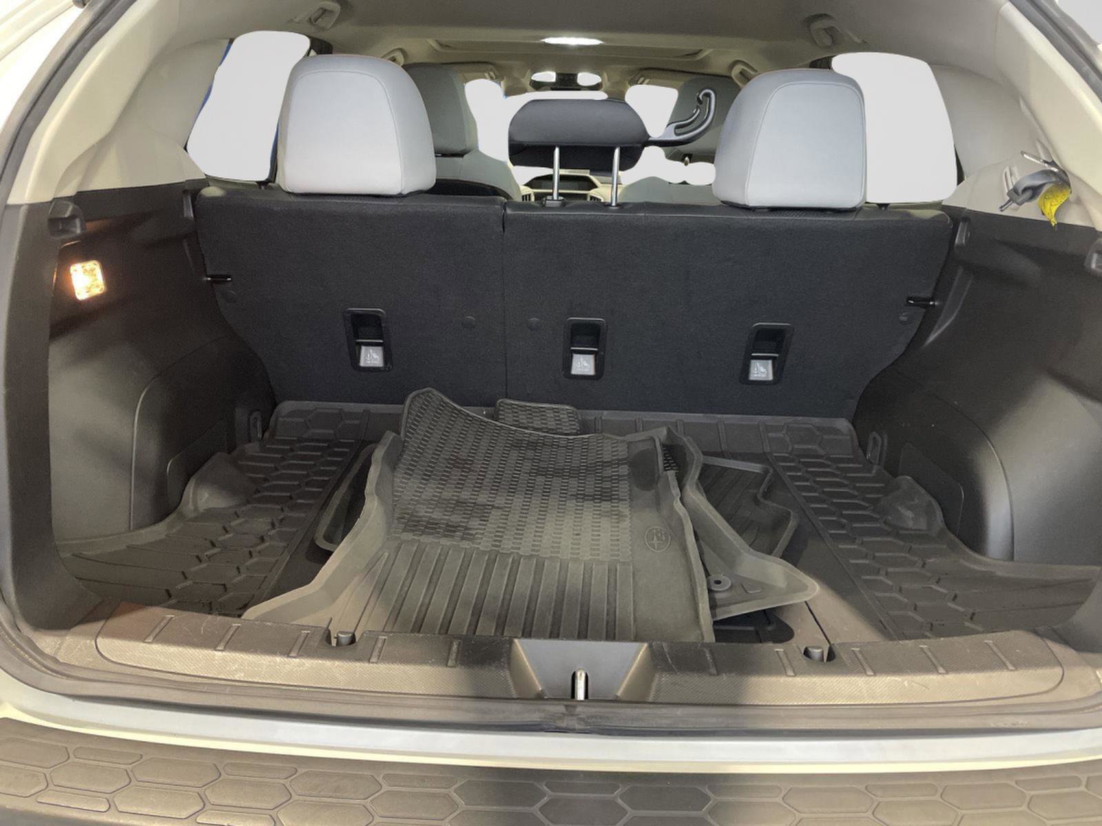 Used 2020 Subaru Crosstrek 2.0i Limited w/ Moonroof Package w/Navigation image 11