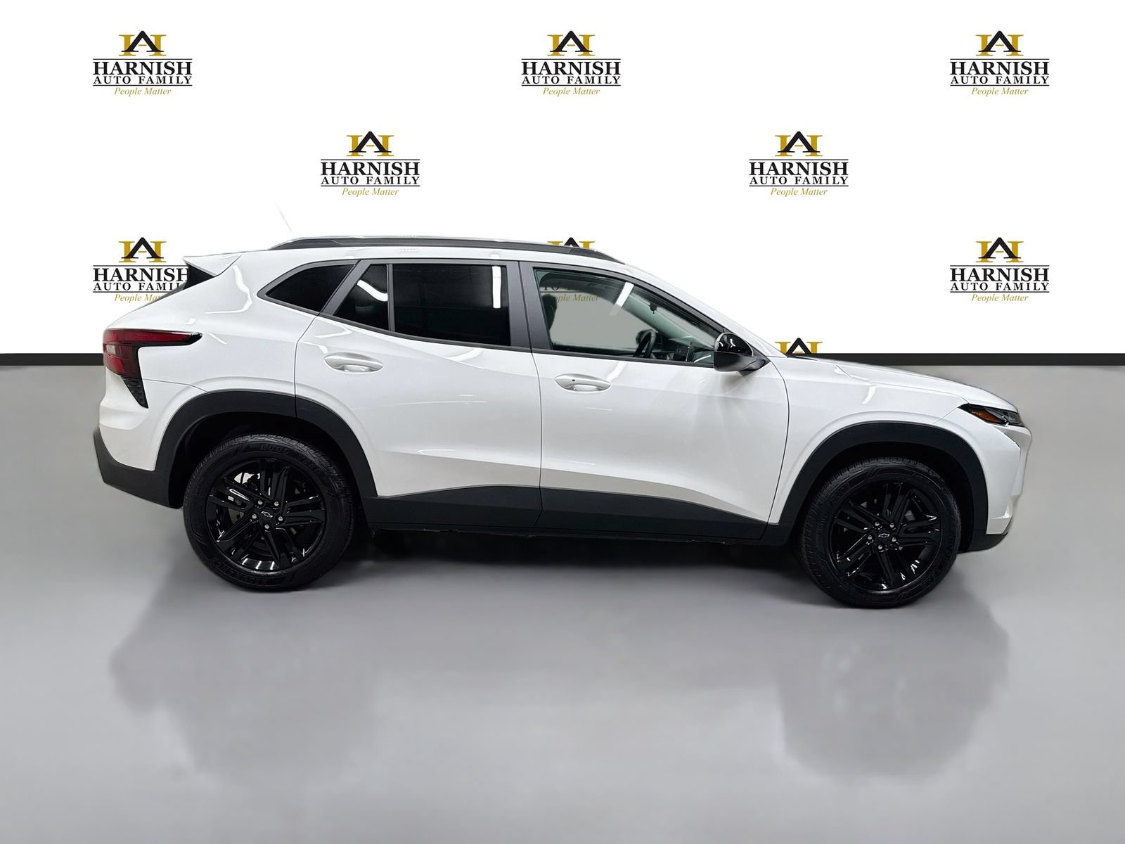 New 2026 Chevrolet Trax ACTIV w/ Sunroof Package FWD image 6