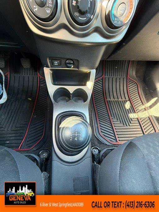 Used 2013 Scion xD image 18