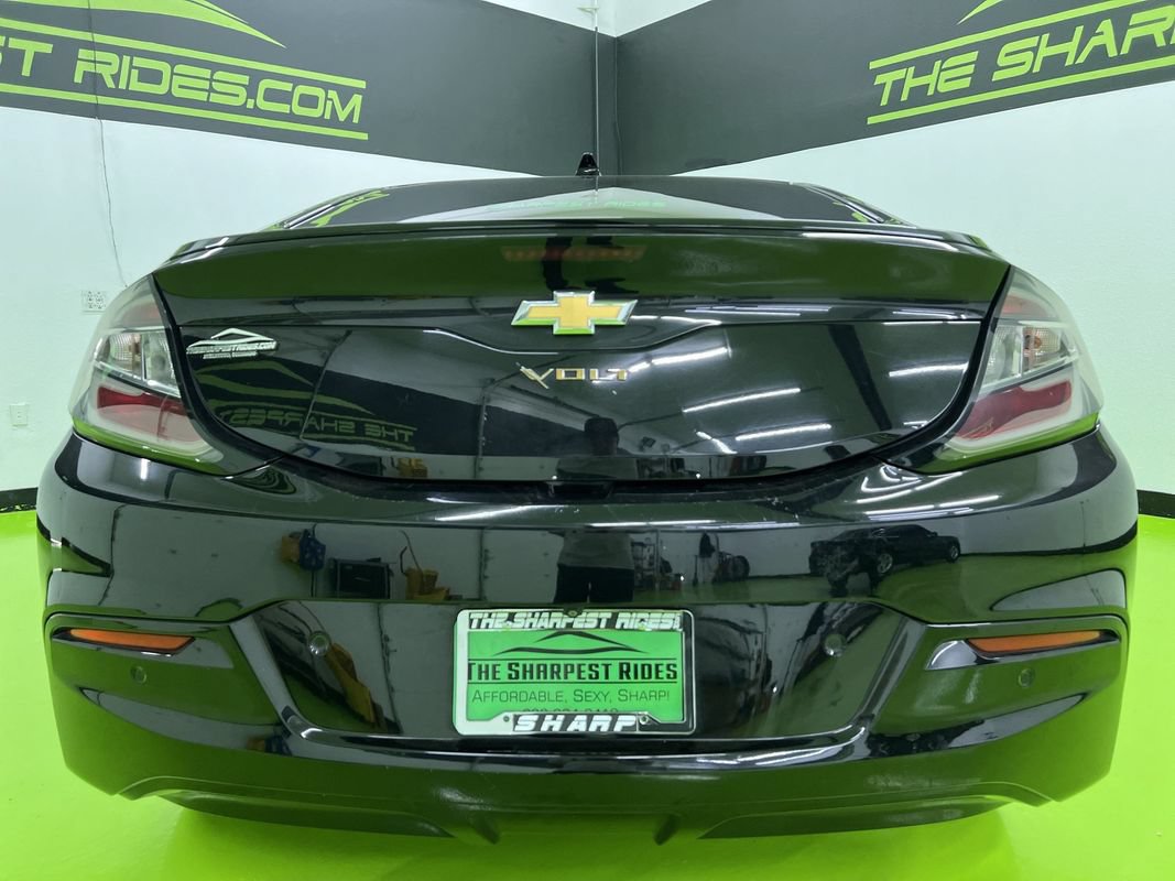 Used 2017 Chevrolet Volt Premier w/ Driver Confidence II Package FWD image 8