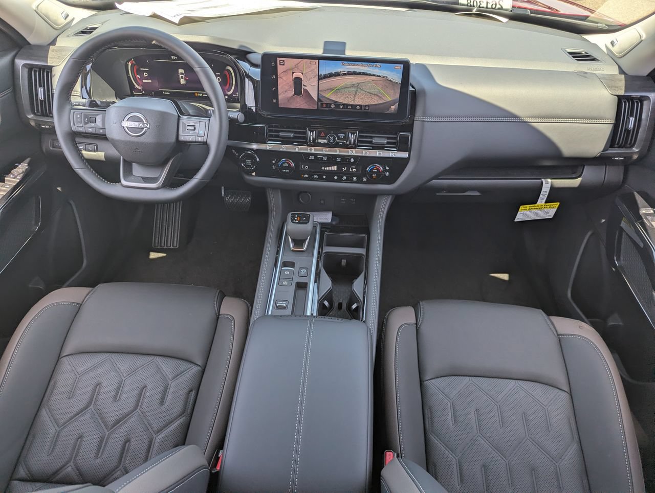 New 2026 Nissan Pathfinder Platinum FWD image 26