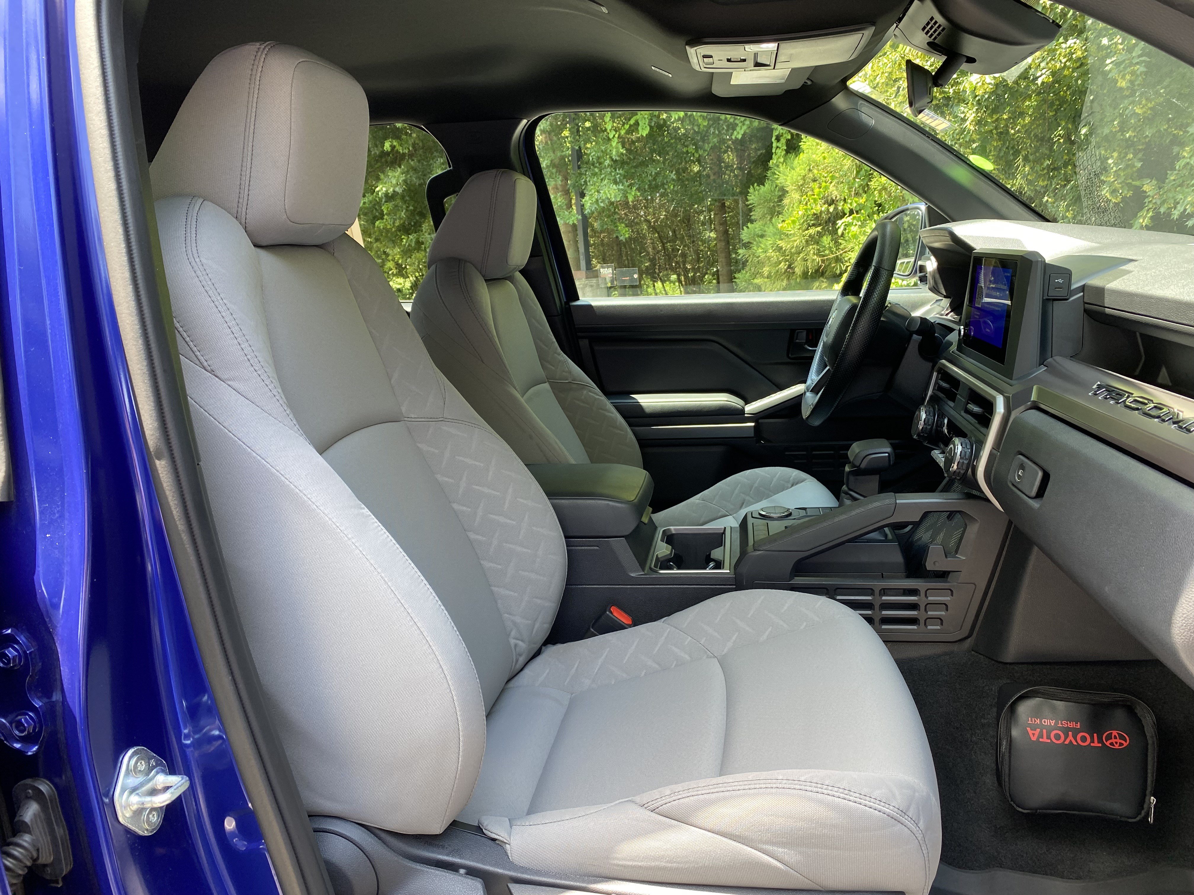 Used 2025 Toyota Tacoma SR5 RWD image 33