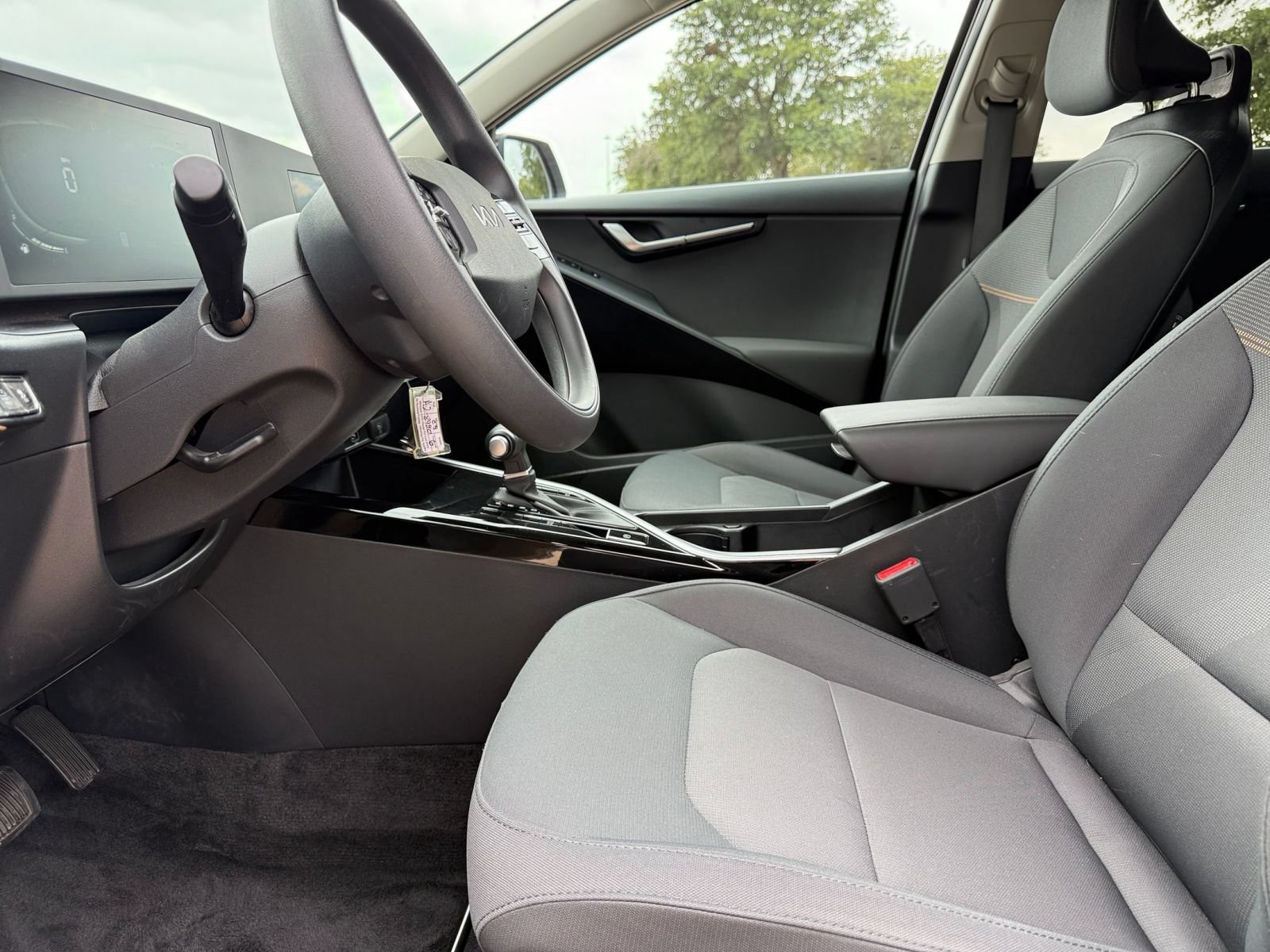 Used 2026 Kia Niro LX FWD image 27