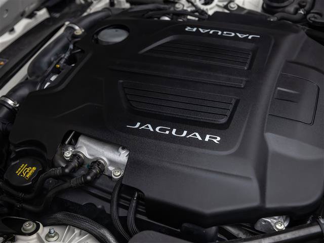 Used 2024 Jaguar F-TYPE R AWD/4WD image 13