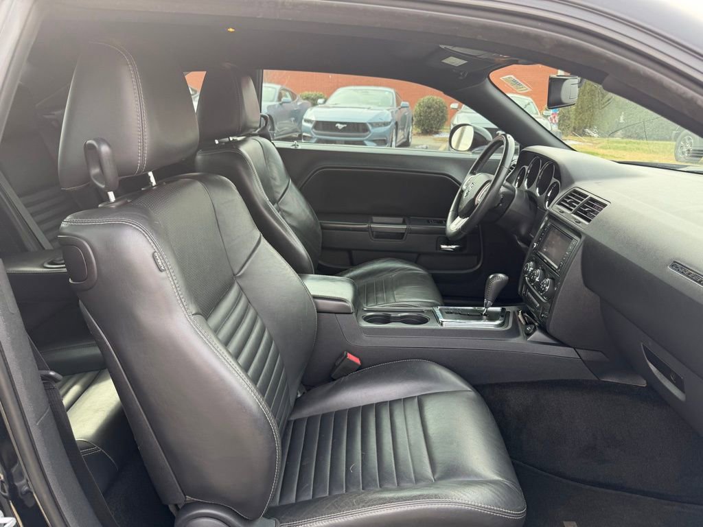 Used 2013 Dodge Challenger SXT Plus image 28