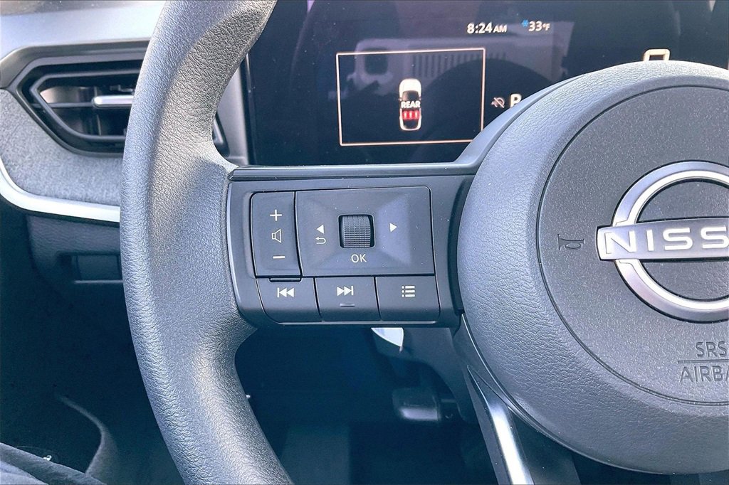 Used 2025 Nissan Kicks SV image 17