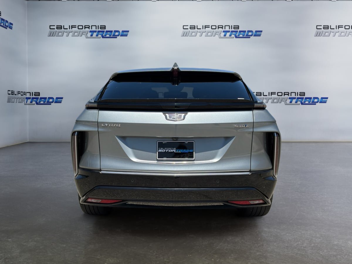 Used 2024 Cadillac Lyriq Tech w/ Driver Assist Package RWD image 6
