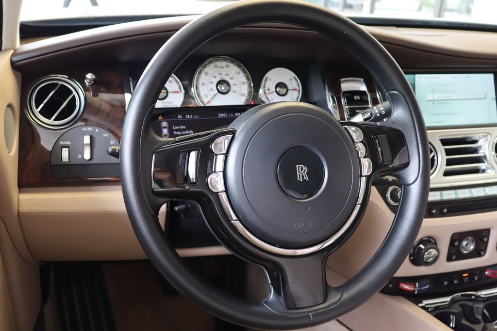 Used 2016 Rolls-Royce Wraith RWD image 7