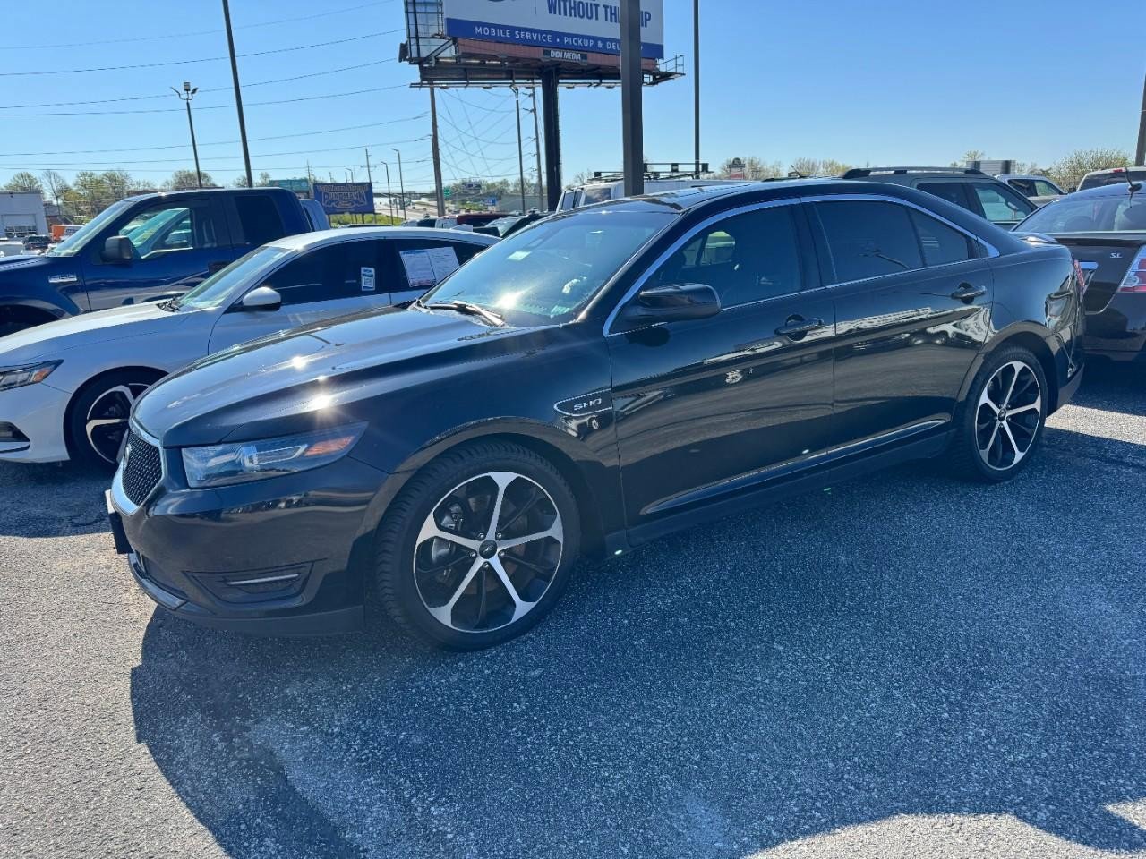 Used 2016 Ford Taurus SHO w/ Equipment Group 401A image 5