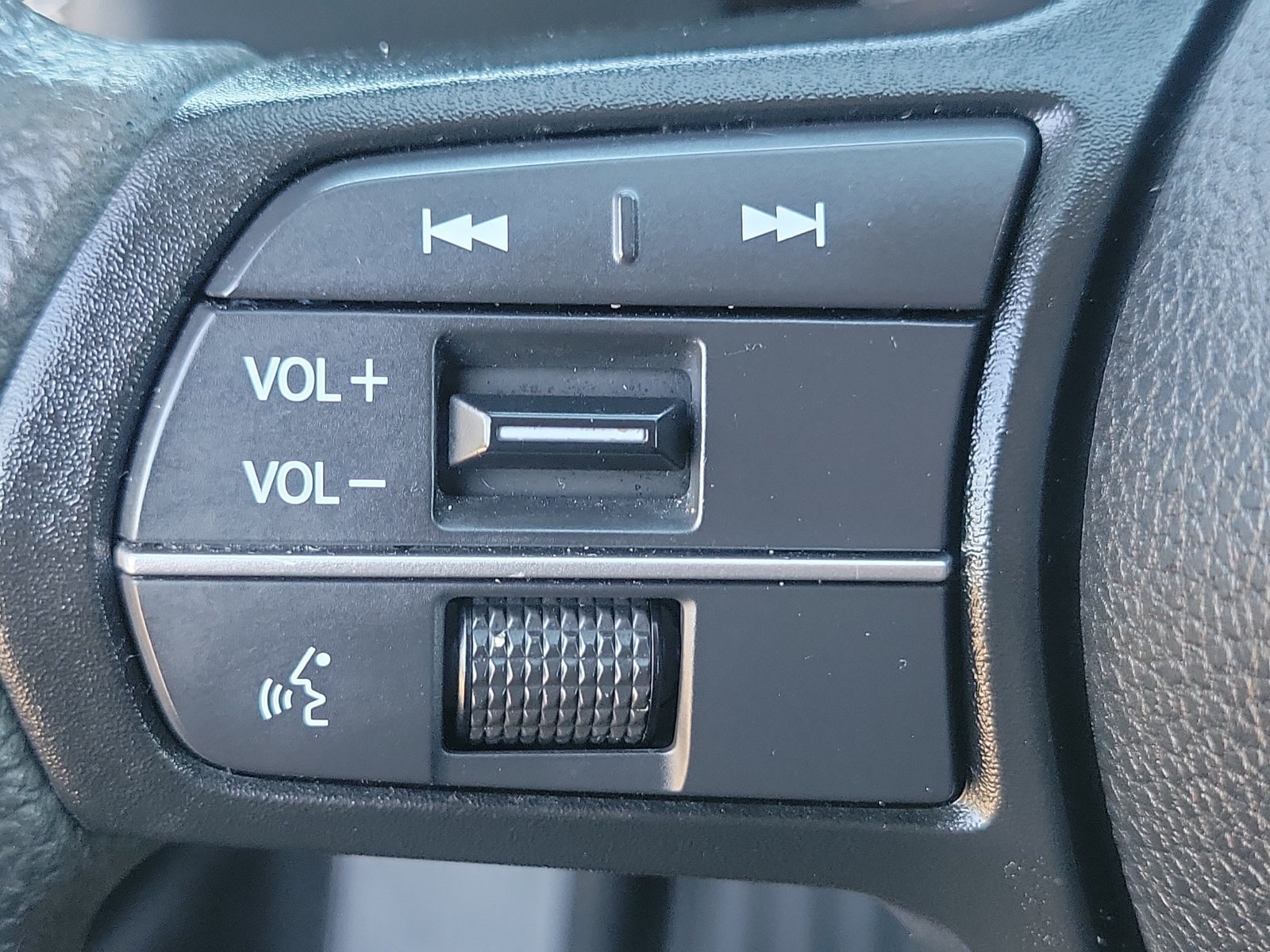 Used 2023 Honda Accord EX image 7