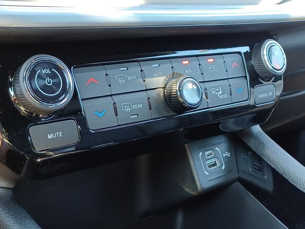 New 2026 Jeep Compass Limited AWD/4WD image 21