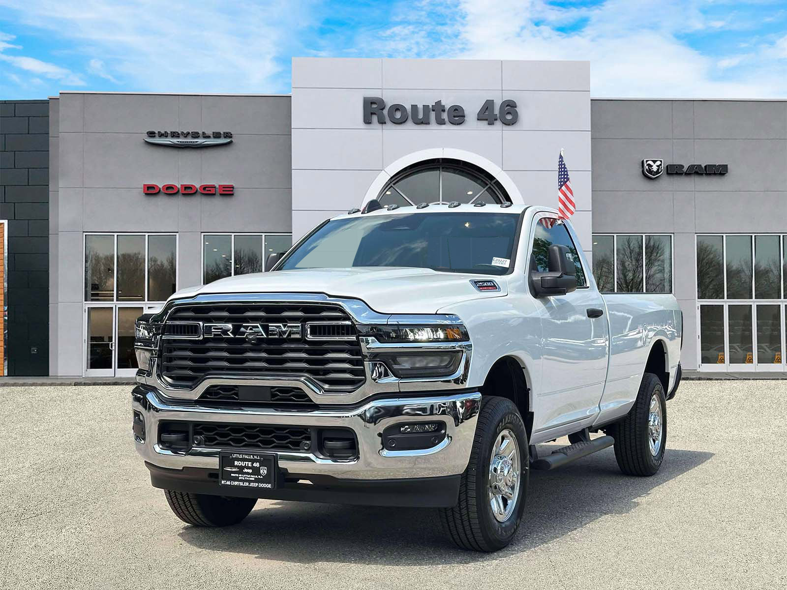 Used 2026 RAM 2500 Tradesman AWD/4WD image 2