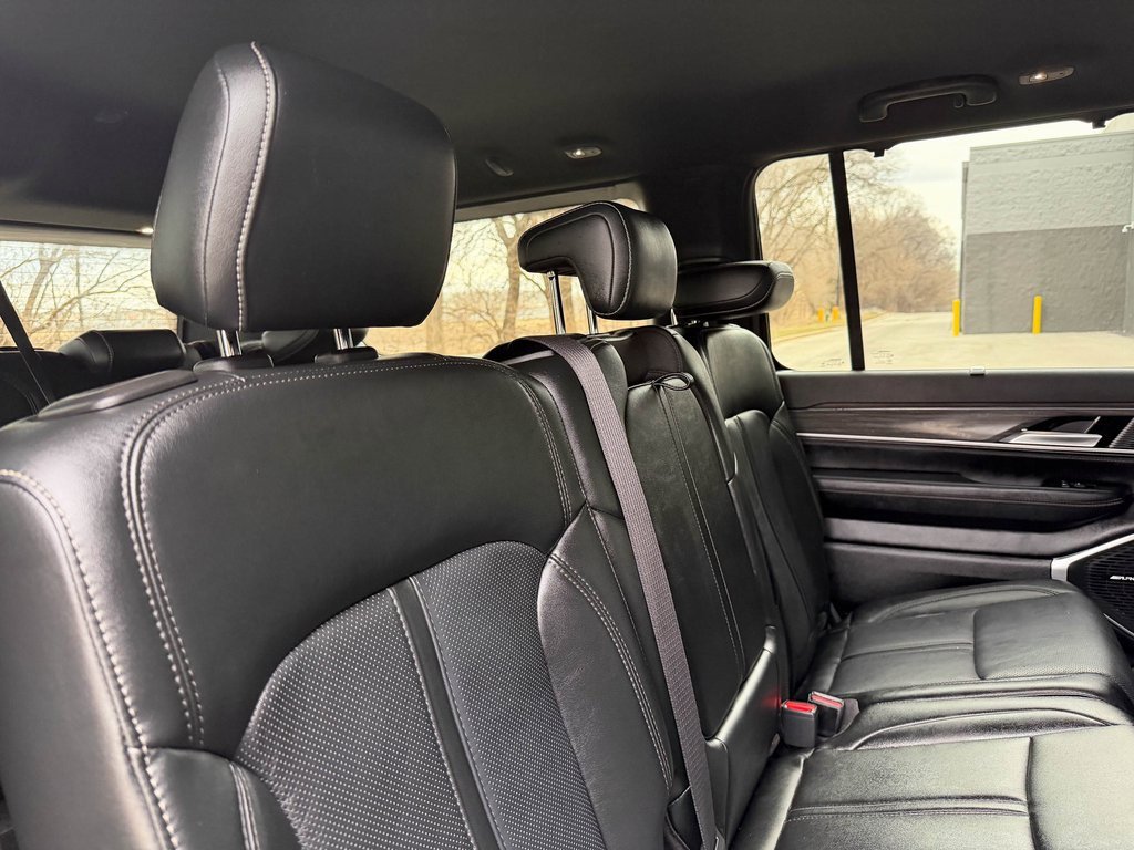 Used 2023 Jeep Wagoneer Series III w/ Convenience Group I image 24