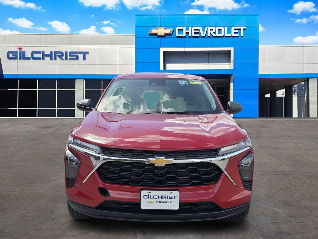 New 2026 Chevrolet Trax LS w/ Driver Confidence Package FWD video 2