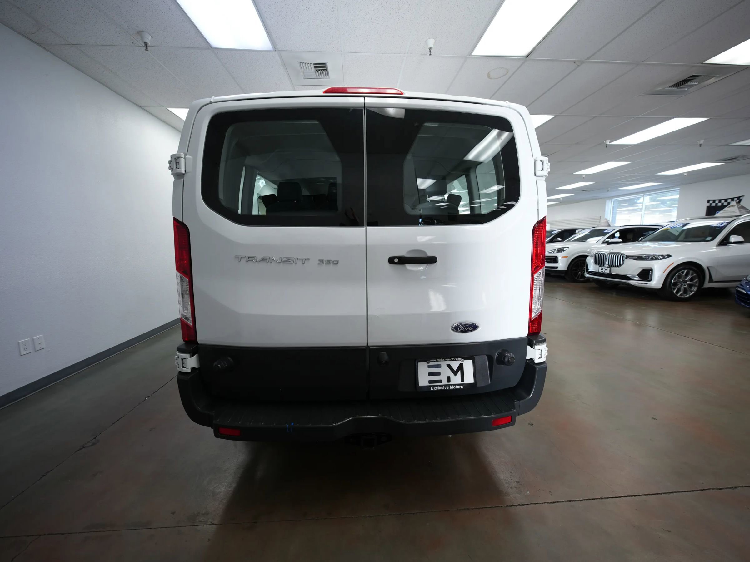 Used 2018 Ford Transit 350 XL image 7