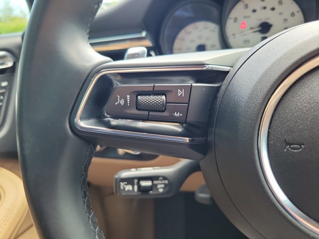 Used 2024 Porsche Macan AWD/4WD image 23