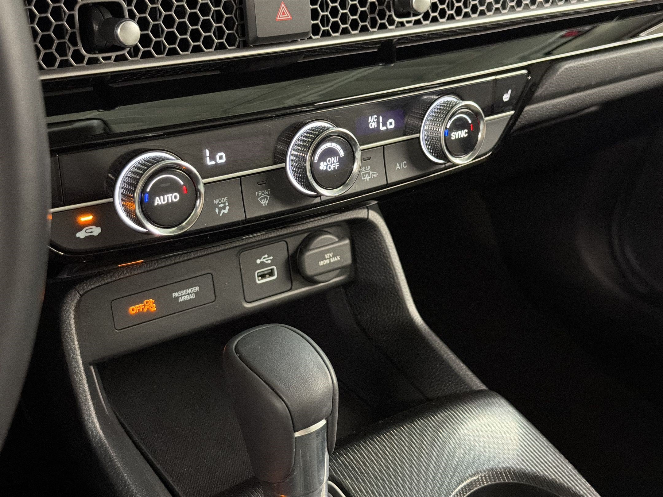 Certified 2024 Honda Civic EX-L image 18
