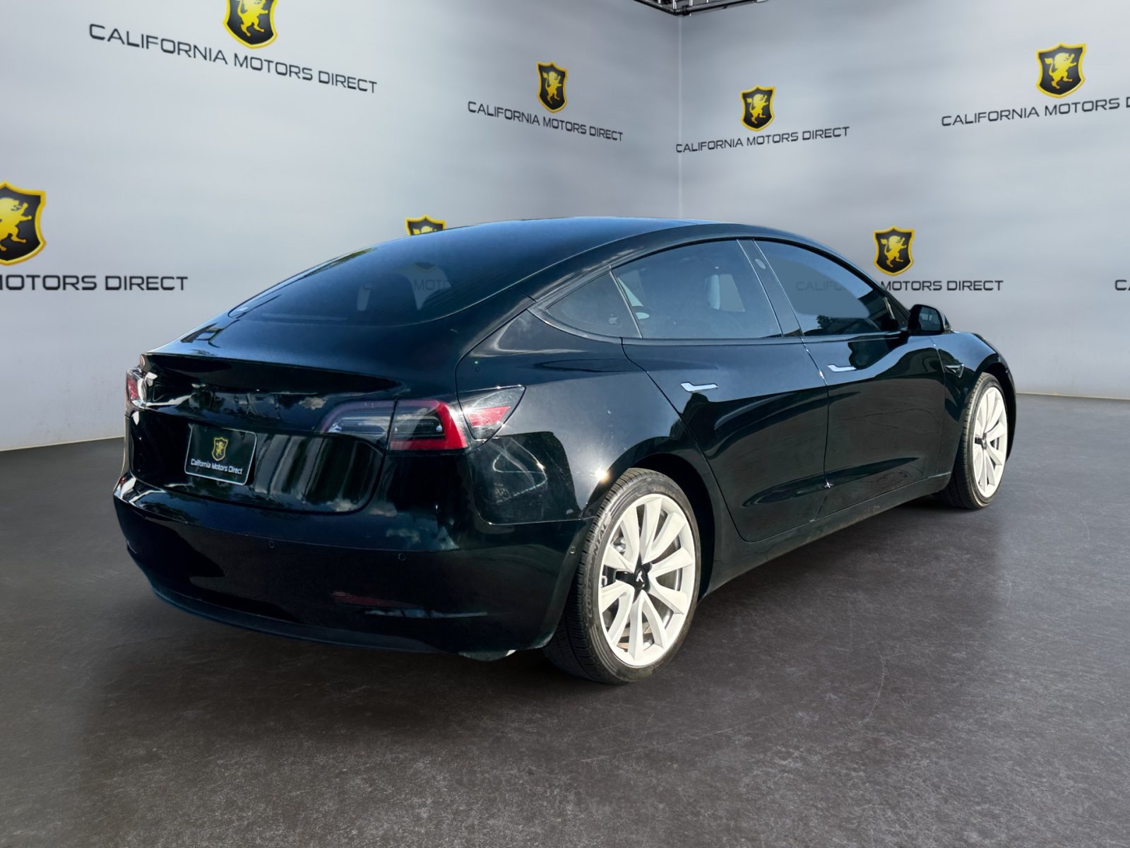 Used 2019 Tesla Model 3 Standard Range Plus RWD image 5