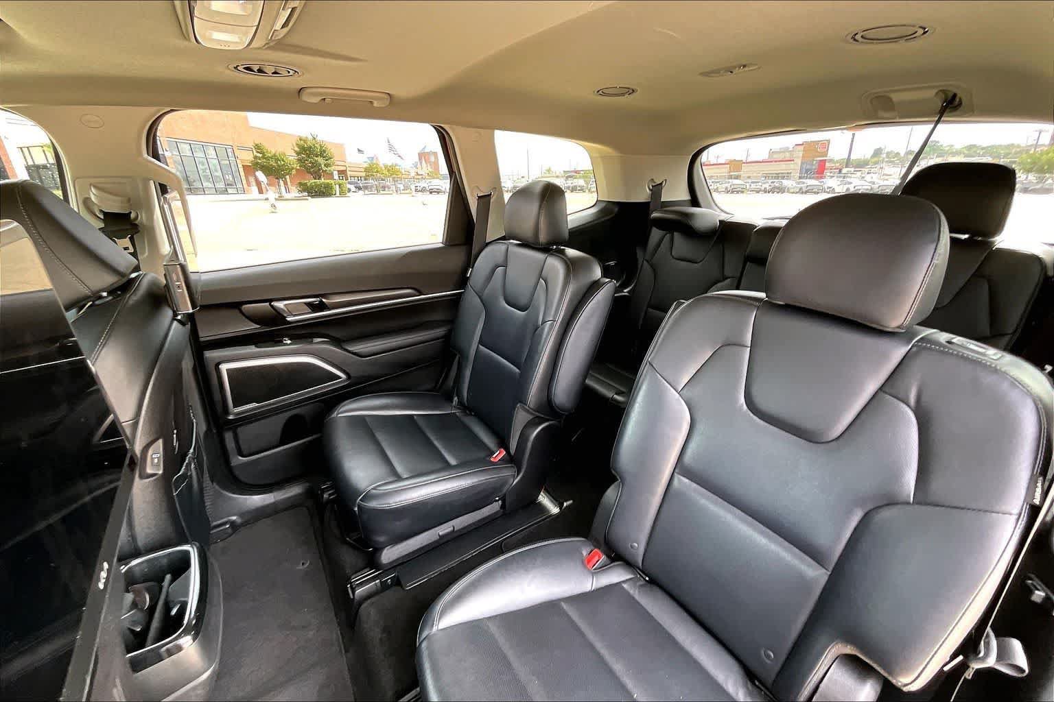 Certified 2023 Kia Telluride S w/ S Sunroof Package AWD/4WD image 28