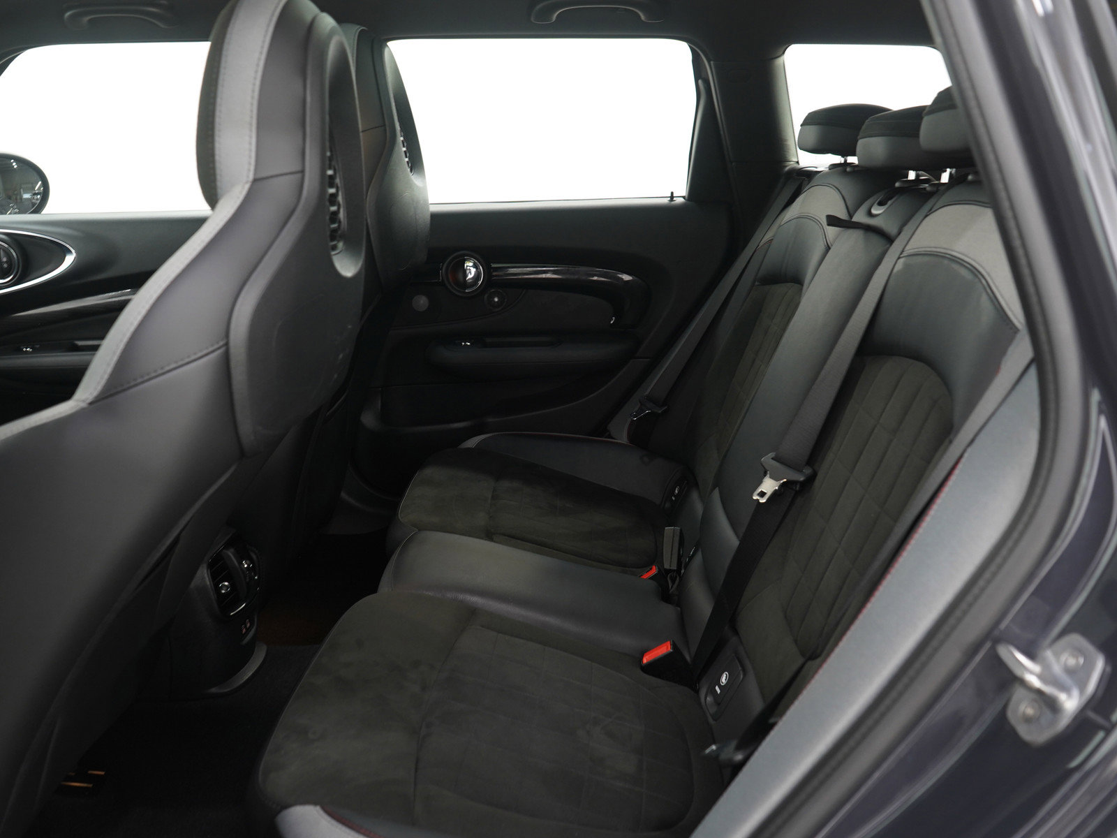 Used 2020 MINI Cooper Clubman John Cooper Works w/ JCW Launch Edition image 13