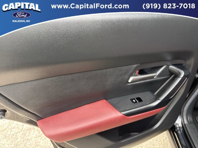 Used 2025 MAZDA CX-50 AWD 2.5 Hybrid w/ Premium Pkg image 17