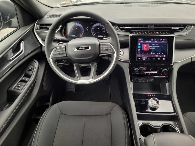 New 2026 Jeep Grand Cherokee L 2WD image 10