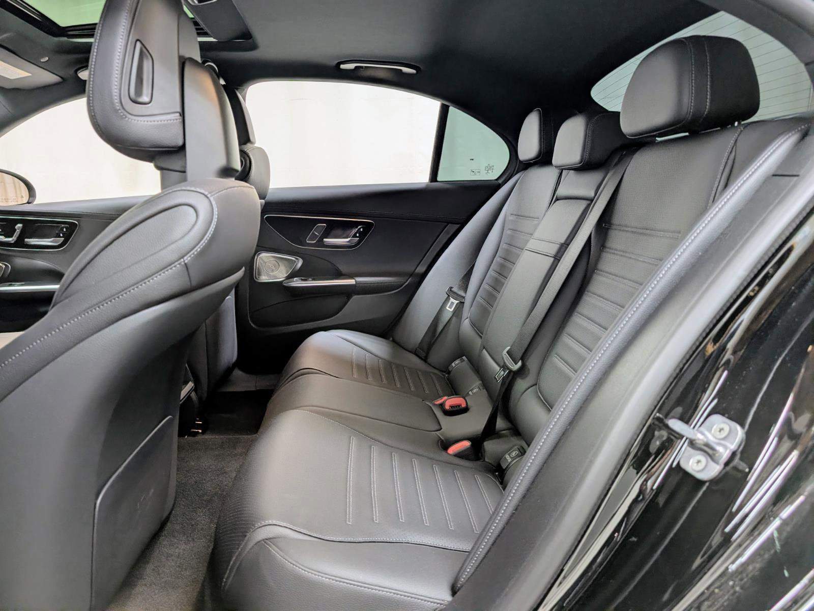 Used 2023 Mercedes-Benz C 300 Sedan image 19