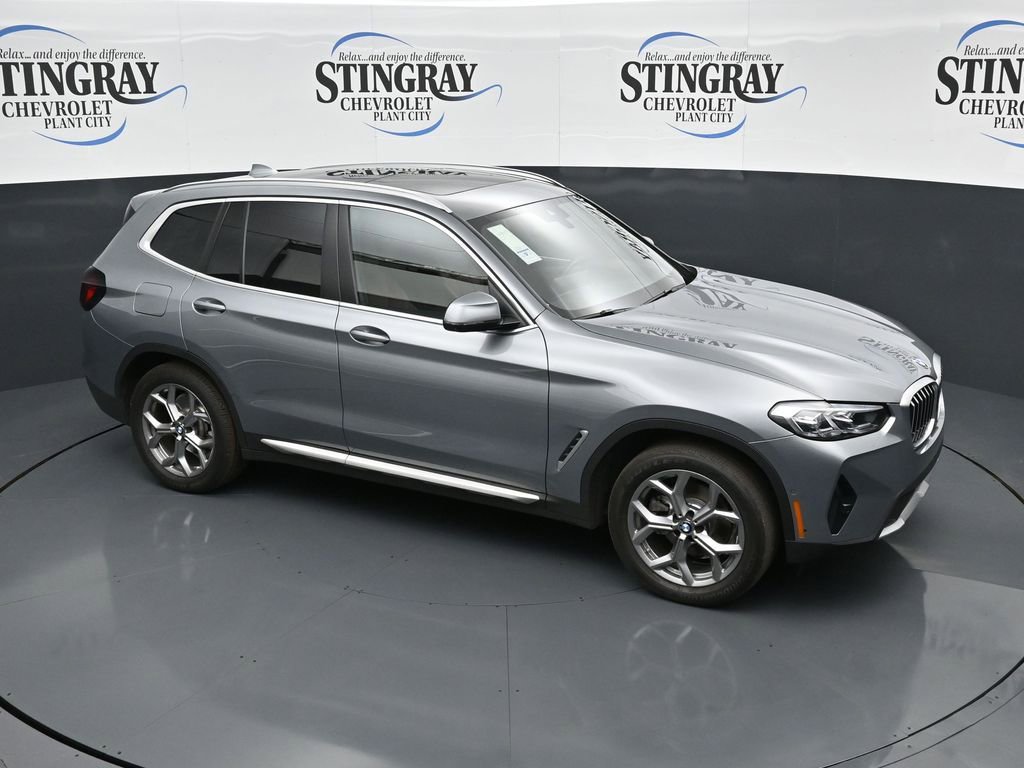 Used 2024 BMW X3 xDrive30i w/ Premium Package image 9