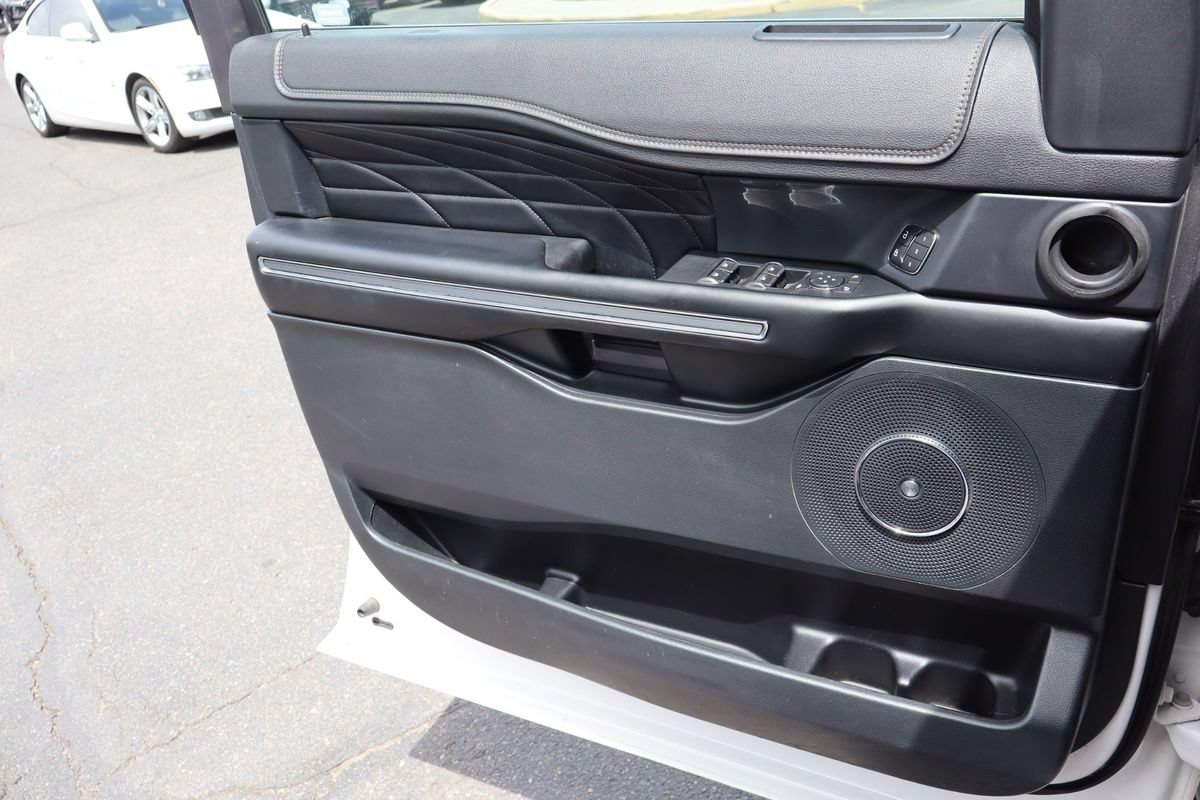 Used 2019 Ford Expedition Platinum AWD/4WD image 9