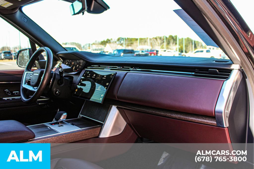 Used 2025 Land Rover Range Rover Autobiography image 20