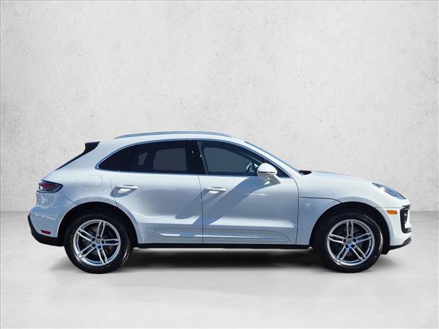 Used 2024 Porsche Macan AWD/4WD image 4