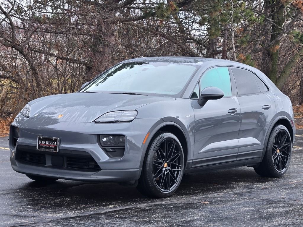 Certified 2025 Porsche Macan Electric image 40