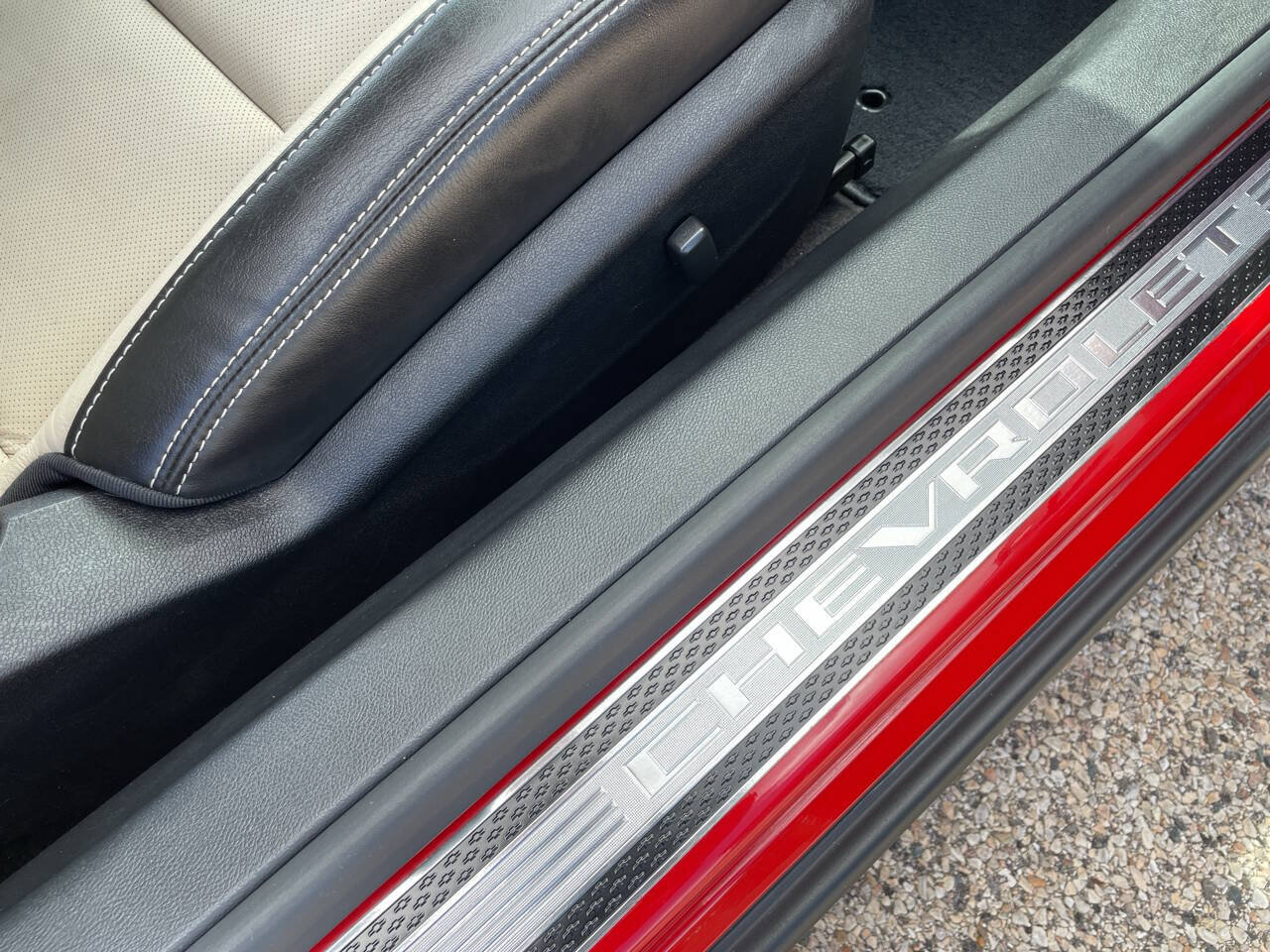 Used 2010 Chevrolet Camaro SS w/ LPO, Ground Effects Package RWD image 21