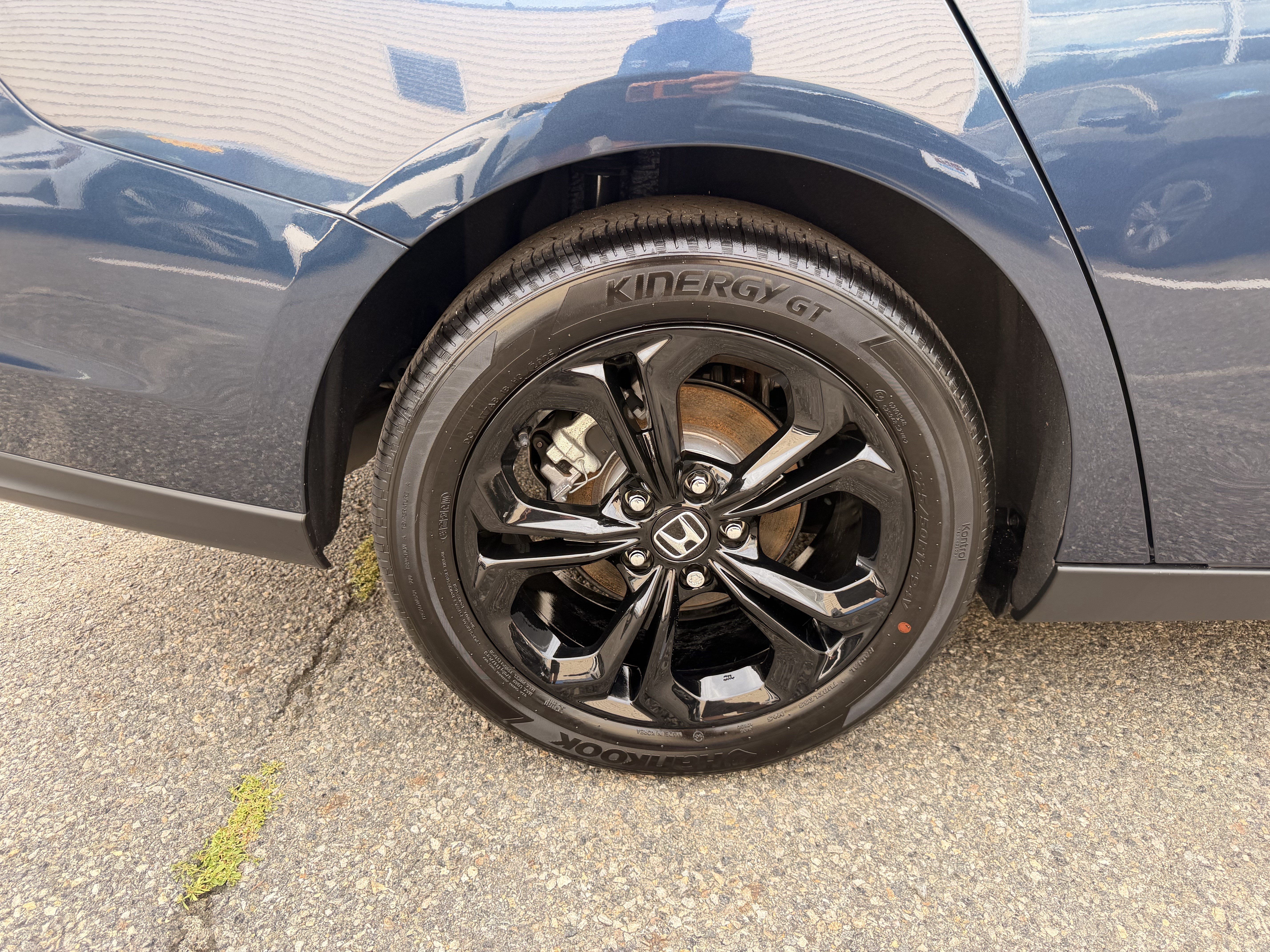 Certified 2025 Honda Accord SE image 9