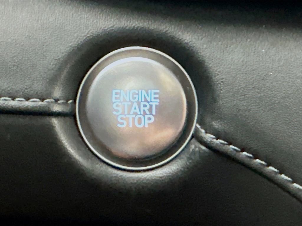 Used 2023 Hyundai Santa Fe Limited image 28