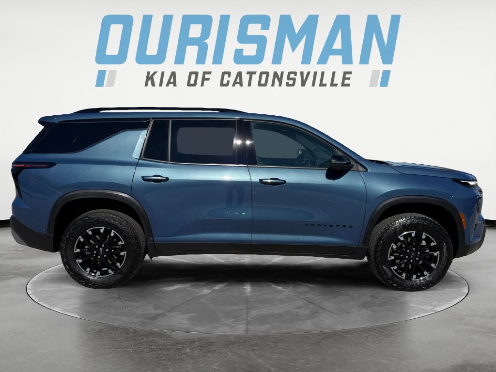 Used 2024 Chevrolet Traverse Z71 w/ Enhanced Driving Package AWD/4WD image 7