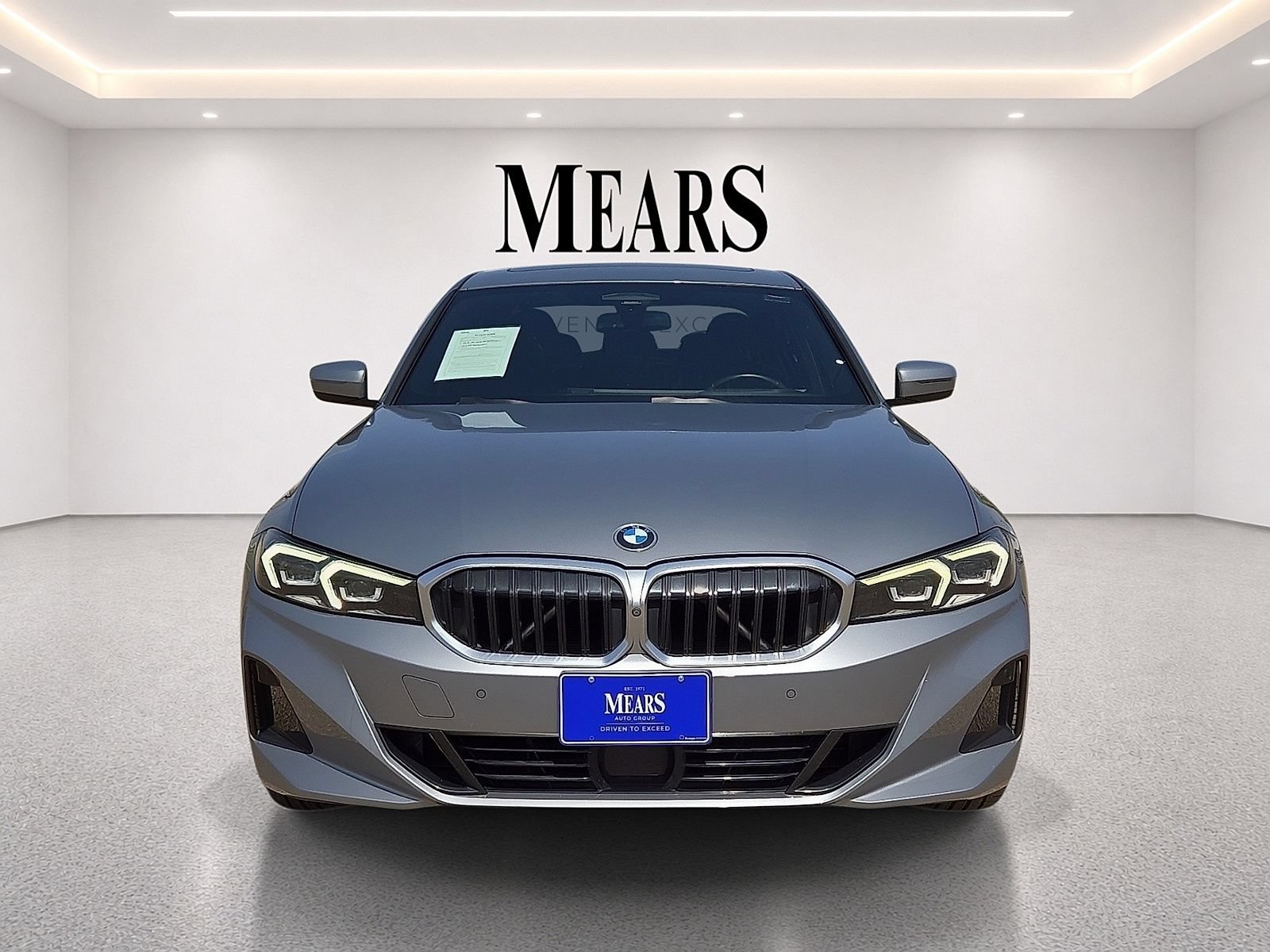 Used 2023 BMW 330i xDrive Sedan w/ Premium Package AWD/4WD image 8