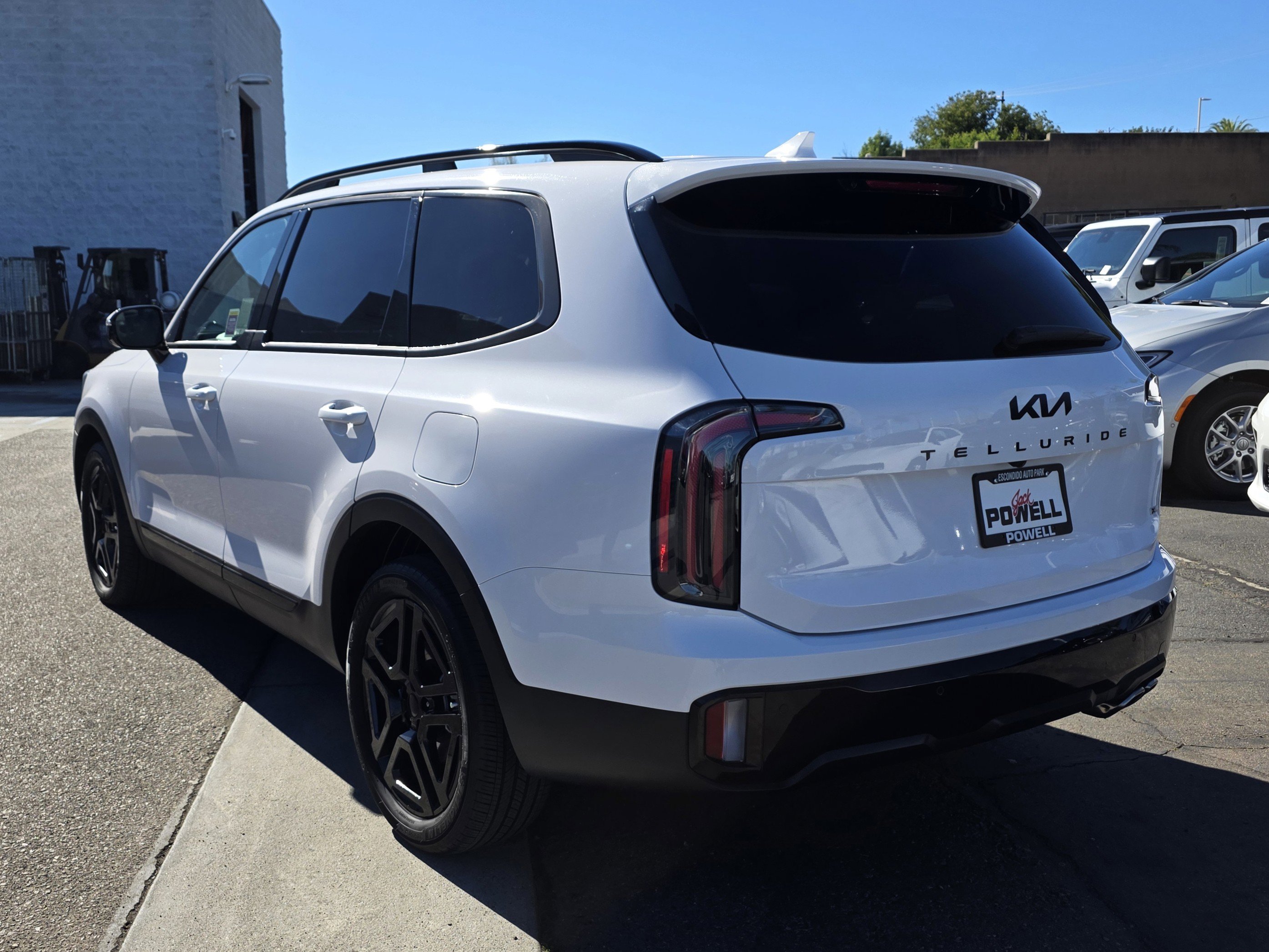 Used 2025 Kia Telluride SX Prestige X-Line image 3
